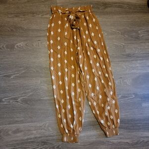 Dress Forum Tan Geometric Pants